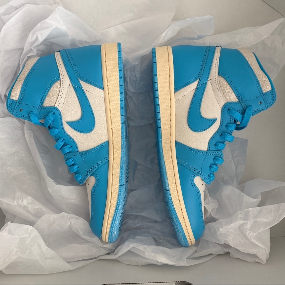 Jordan 1 high unc
Brand new - Picture 3 of 8